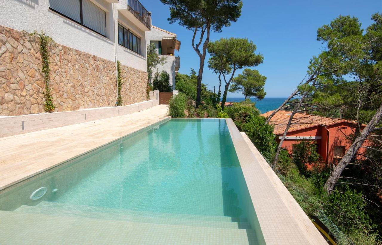 Ferienwohnung La Vie En Rouge Sa Riera Duplex, Private Parking Begur Exterior foto